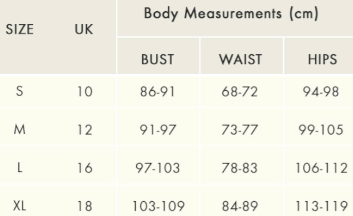 Size chart for the silk pyjama set: sizes S, M, L and XL with bust, waist and hip measurements